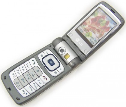 LG T5100